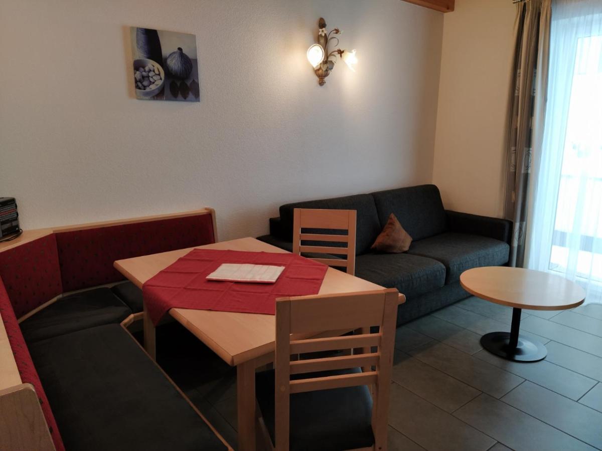Haus Erhart Appartement Ladis Buitenkant foto