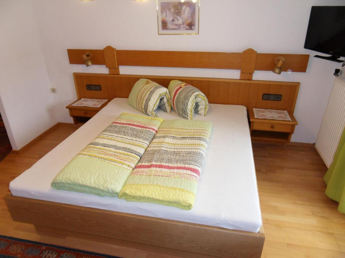Haus Erhart Appartement Ladis Buitenkant foto