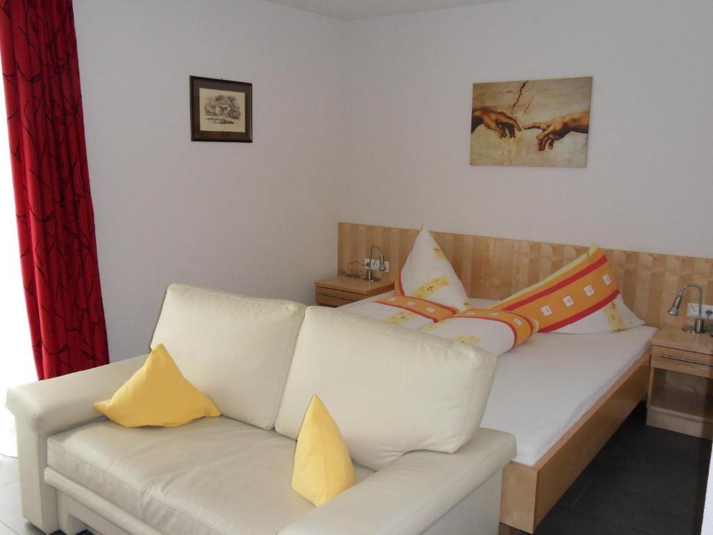 Haus Erhart Appartement Ladis Kamer foto