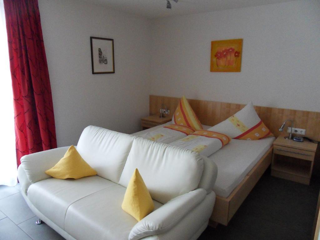 Haus Erhart Appartement Ladis Kamer foto