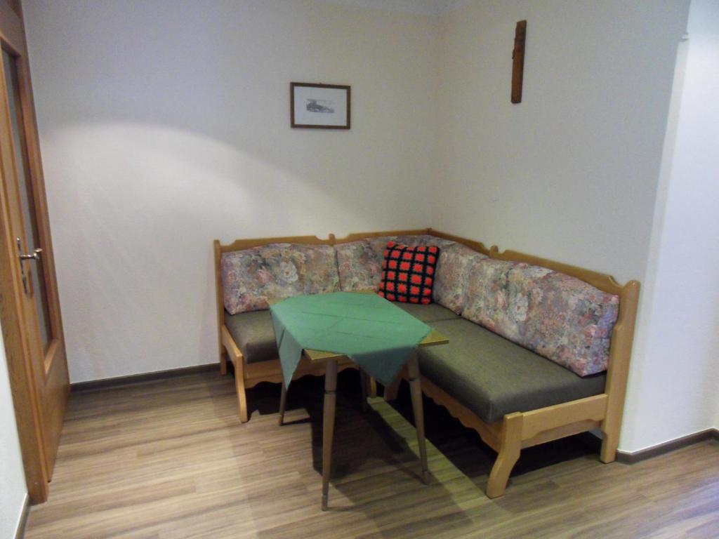 Haus Erhart Appartement Ladis Kamer foto