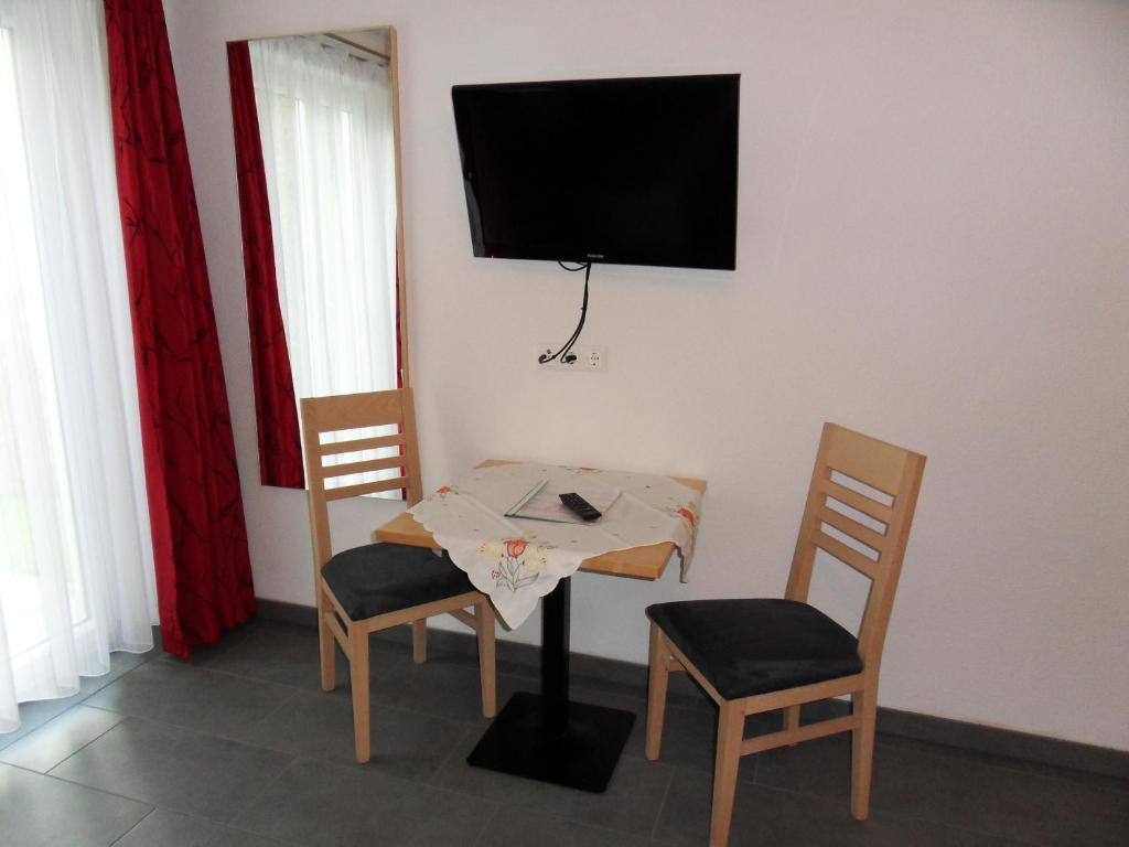 Haus Erhart Appartement Ladis Kamer foto