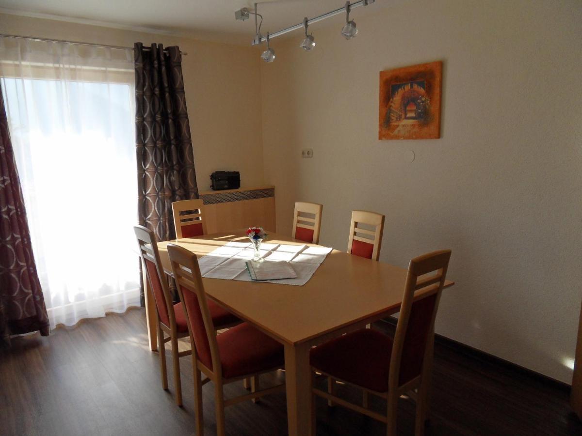 Haus Erhart Appartement Ladis Kamer foto